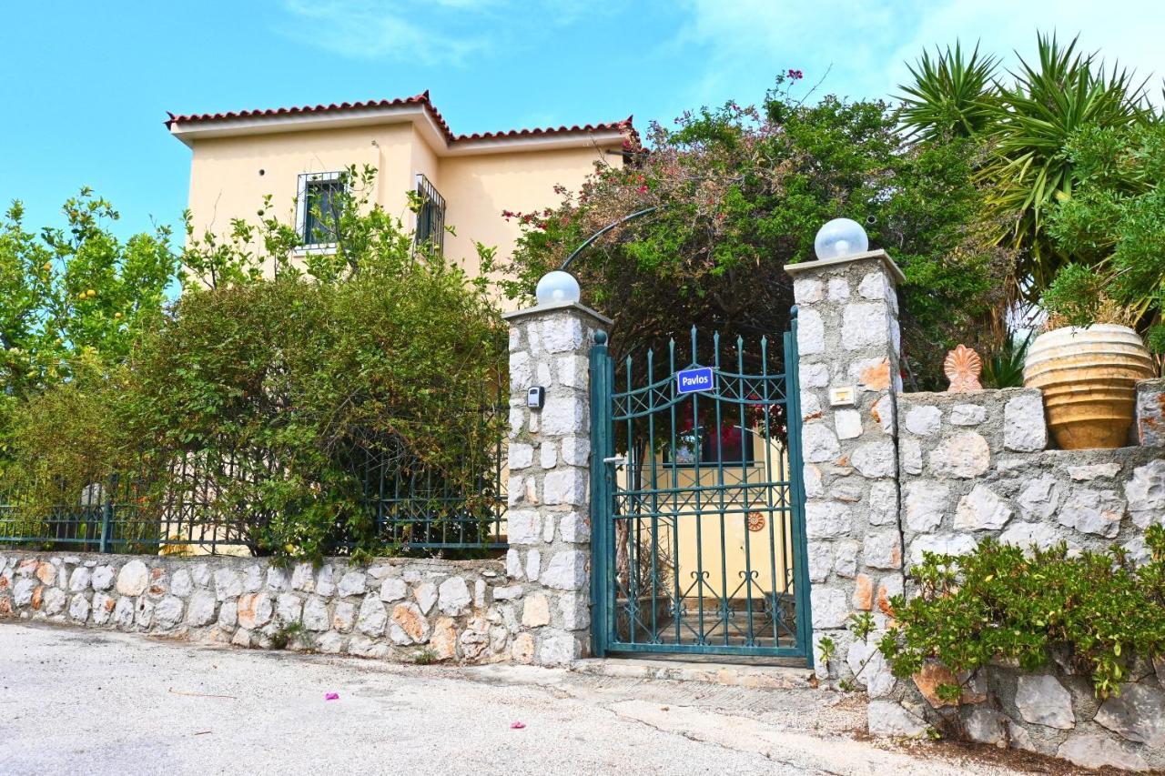 Kórfos Pavlos' Cottage With Beach View מראה חיצוני תמונה